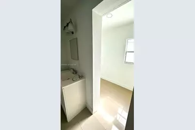 1770 NW 19th Ter #G, Miami, FL 33125 - Photo 9