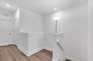 142 SW 170th Ave, Pembroke Pines, FL 33027 - Photo 21