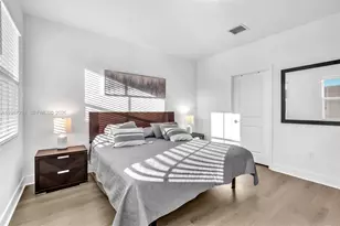 142 SW 170th Ave, Pembroke Pines, FL 33027 - Photo 15