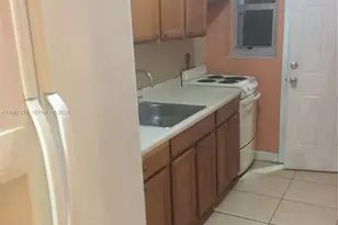 1020 SW 5th St, Miami, FL 33130 - Photo 11