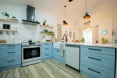 17235 NW 7th St, Pembroke Pines, FL 33029 - Photo 9