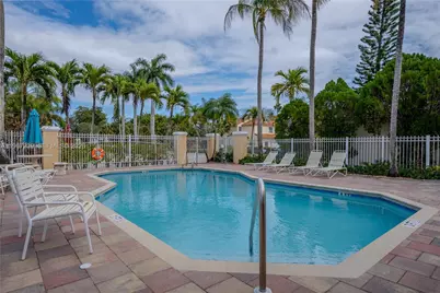 17235 NW 7th St, Pembroke Pines, FL 33029 - Photo 29