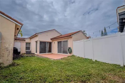 17235 NW 7th St, Pembroke Pines, FL 33029 - Photo 27