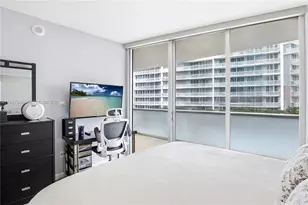 495 Brickell Ave, Miami, FL 33131 - Photo 9