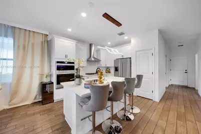 2454 Primrose Pl, Oakland Park, FL 33309 - Photo 9