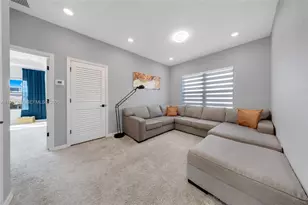 2454 Primrose Pl, Oakland Park, FL 33309 - Photo 29