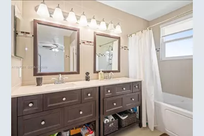 1340 NW 125th Ter, Sunrise, FL 33323 - Photo 15