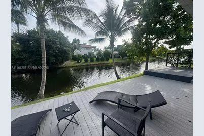 332 NW 47th Ave, Deerfield Beach, FL 33442 - Photo 5