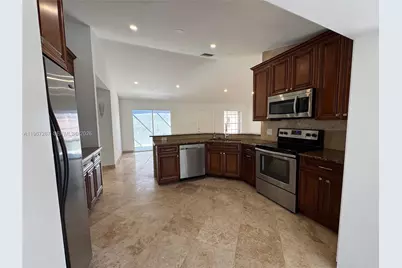 332 NW 47th Ave, Deerfield Beach, FL 33442 - Photo 15