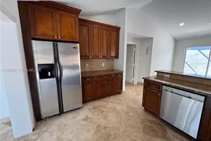 332 NW 47th Ave, Deerfield Beach, FL 33442 - Photo 13