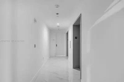 700 NE 24th St #1806, Miami, FL 33137 - Photo 3