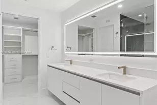 700 NE 24th St, Miami, FL 33137 - Photo 27
