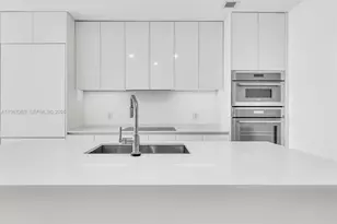 700 NE 24th St, Miami, FL 33137 - Photo 27