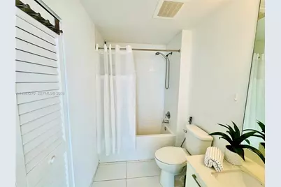 [Address not provided], Miami, FL 33131 - Photo 13