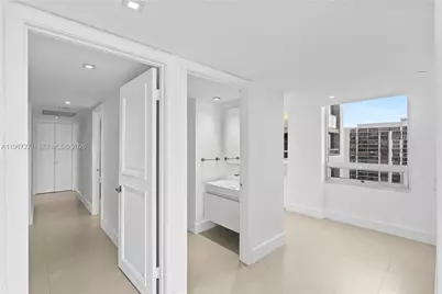 1541 Brickell Ave #C1607, Miami, FL 33129 - Photo 17