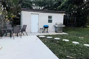 2318 Washington St, Hollywood, FL 33020 - Photo 17