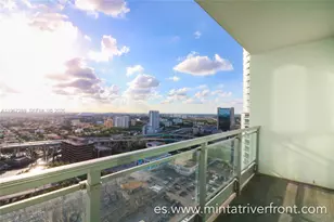 92 SW 3rd St, Miami, FL 33130 - Photo 11