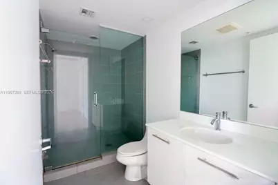 92 SW 3rd St #2706, Miami, FL 33130 - Photo 5