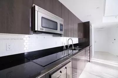 92 SW 3rd St #2706, Miami, FL 33130 - Photo 9
