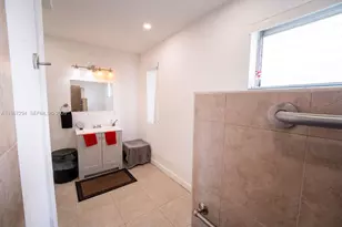 11600 NE 6th Ave, Biscayne Park, FL 33161 - Photo 15