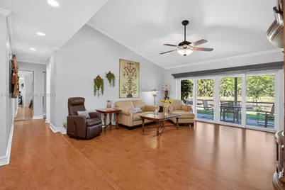 10681 Greenbriar Ct, Boca Raton, FL 33498 - Photo 17