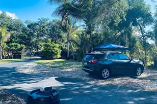 1760 NE 144th St, Miami, FL 33181 - Photo 81