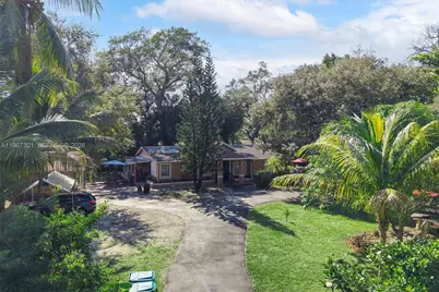 1760 NE 144th St, Miami, FL 33181 - Photo 7