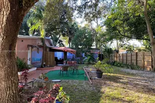 1760 NE 144th St, Miami, FL 33181 - Photo 15