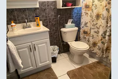 1760 NE 144th St, Miami, FL 33181 - Photo 37