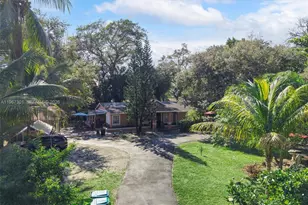 1760 NE 144th St, Miami, FL 33181 - Photo 11