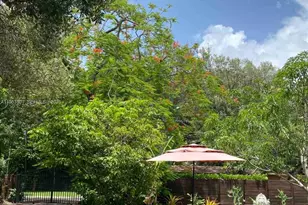 1760 NE 144th St, Miami, FL 33181 - Photo 17