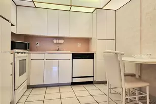 1980 S Ocean Dr, Hallandale Beach, FL 33009 - Photo 17