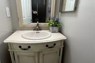 5150 Lake Loop Rd, Cooper City, FL 33330 - Photo 11