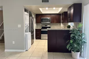 5150 Lake Loop Rd, Cooper City, FL 33330 - Photo 7