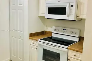 17125 N Bay Rd, Sunny Isles Beach, FL 33160 - Photo 7