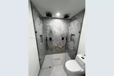 19217 NW 64th Ct #0, Hialeah, FL 33015 - Photo 15