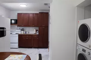 1821 Harding St, Hollywood, FL 33020 - Photo 5