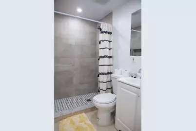 1821 Harding St, Hollywood, FL 33020 - Photo 9