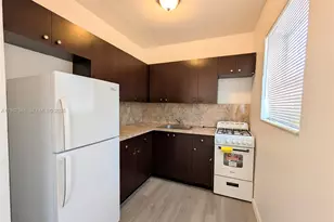 1565 SW 6th St, Miami, FL 33135 - Photo 9