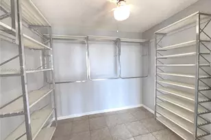 800 Parkview Dr, Hallandale Beach, FL 33009 - Photo 21