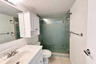 800 Parkview Dr, Hallandale Beach, FL 33009 - Photo 23