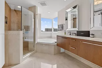 19400 Turnberry Way #1012, Aventura, FL 33180 - Photo 21