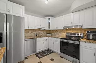 3161 S Ocean Dr, Hallandale Beach, FL 33009 - Photo 23