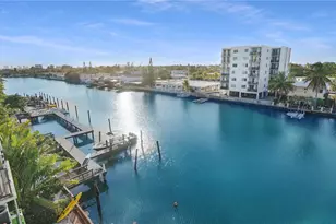 8024 Tatum Waterway Dr, Miami Beach, FL 33141 - Photo 29