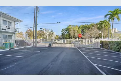 8024 Tatum Waterway Dr #5D, Miami Beach, FL 33141 - Photo 25