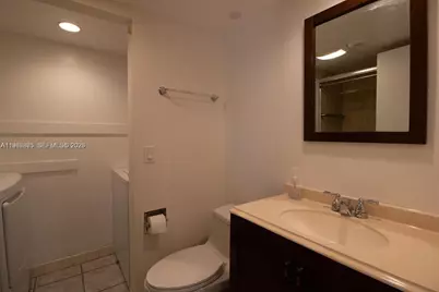 351 Lake Arbor Dr, Palm Springs, FL 33461 - Photo 11