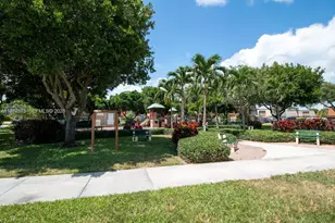 351 Lake Arbor Dr, Palm Springs, FL 33461 - Photo 13