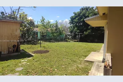 15604 SW 292nd Ter, Homestead, FL 33033 - Photo 17