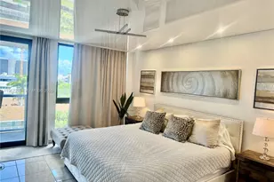 9800 W Bay Harbor Dr, Bay Harbor Islands, FL 33154 - Photo 5