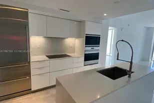 9521 E Bay Harbor Dr, Bay Harbor Islands, FL 33154 - Photo 5